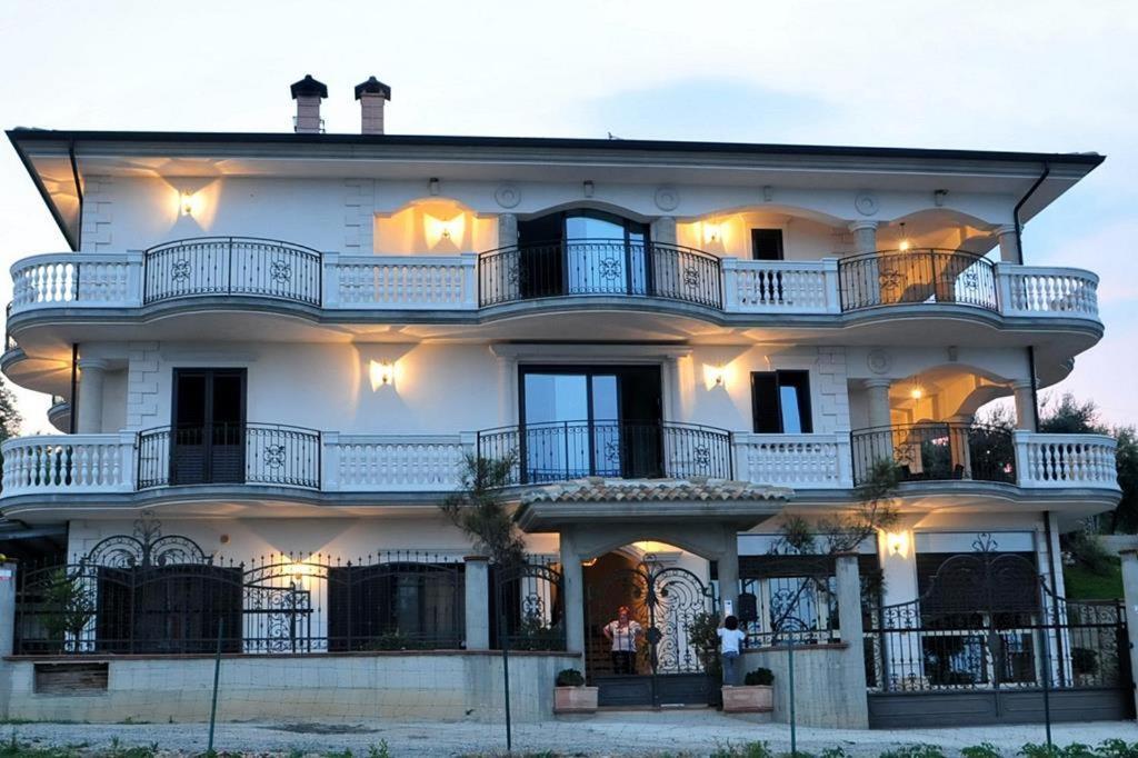 B&B Rosa Dei Venti Roseto Capo Spulico Εξωτερικό φωτογραφία