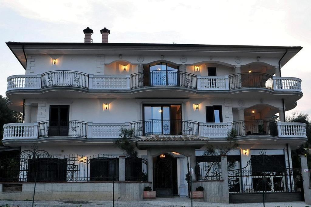B&B Rosa Dei Venti Roseto Capo Spulico Εξωτερικό φωτογραφία